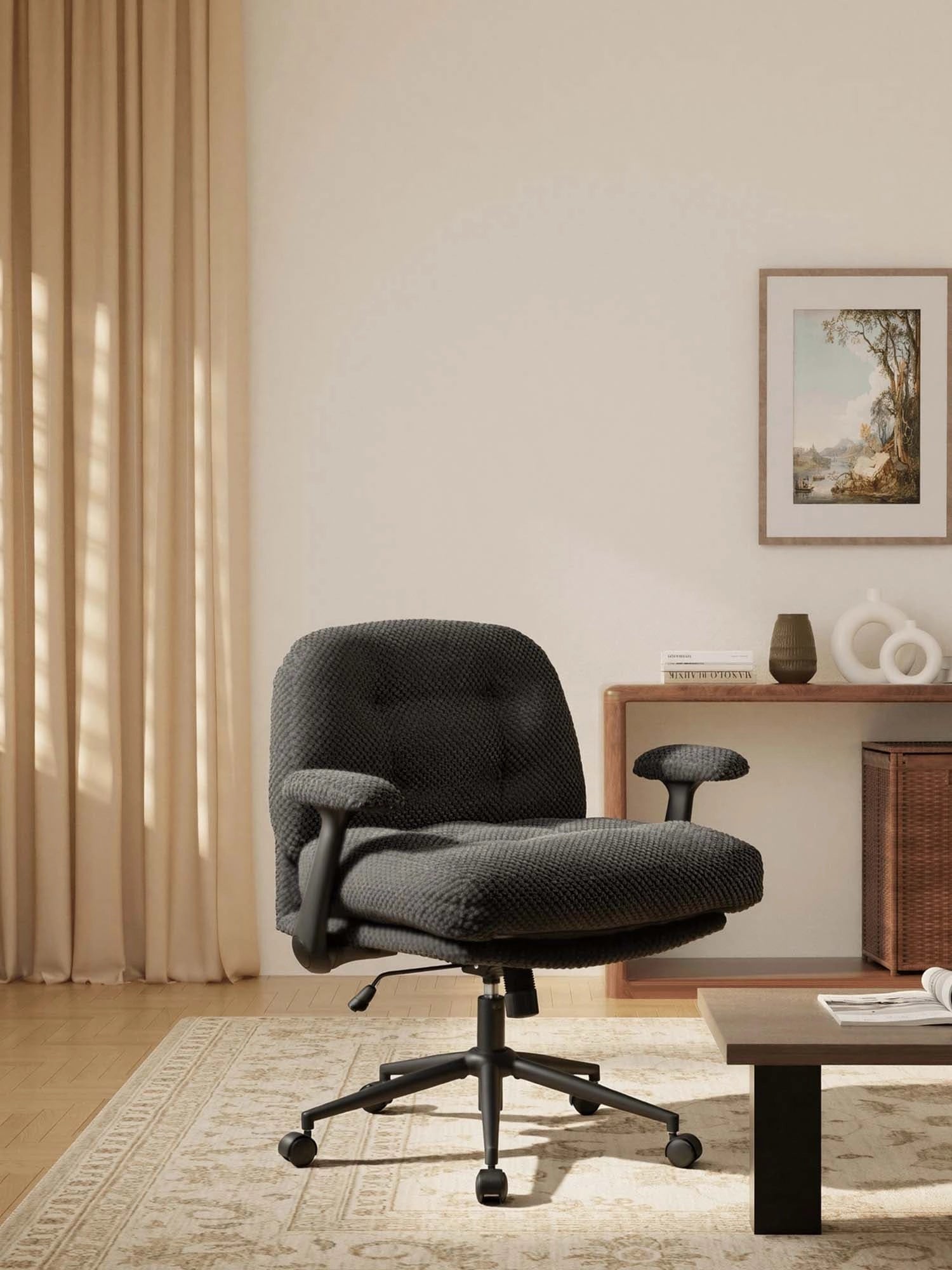 P5 Criss Cross Stuhl mit Extra-Breitem Sitz und Klappbaren Armlehnen