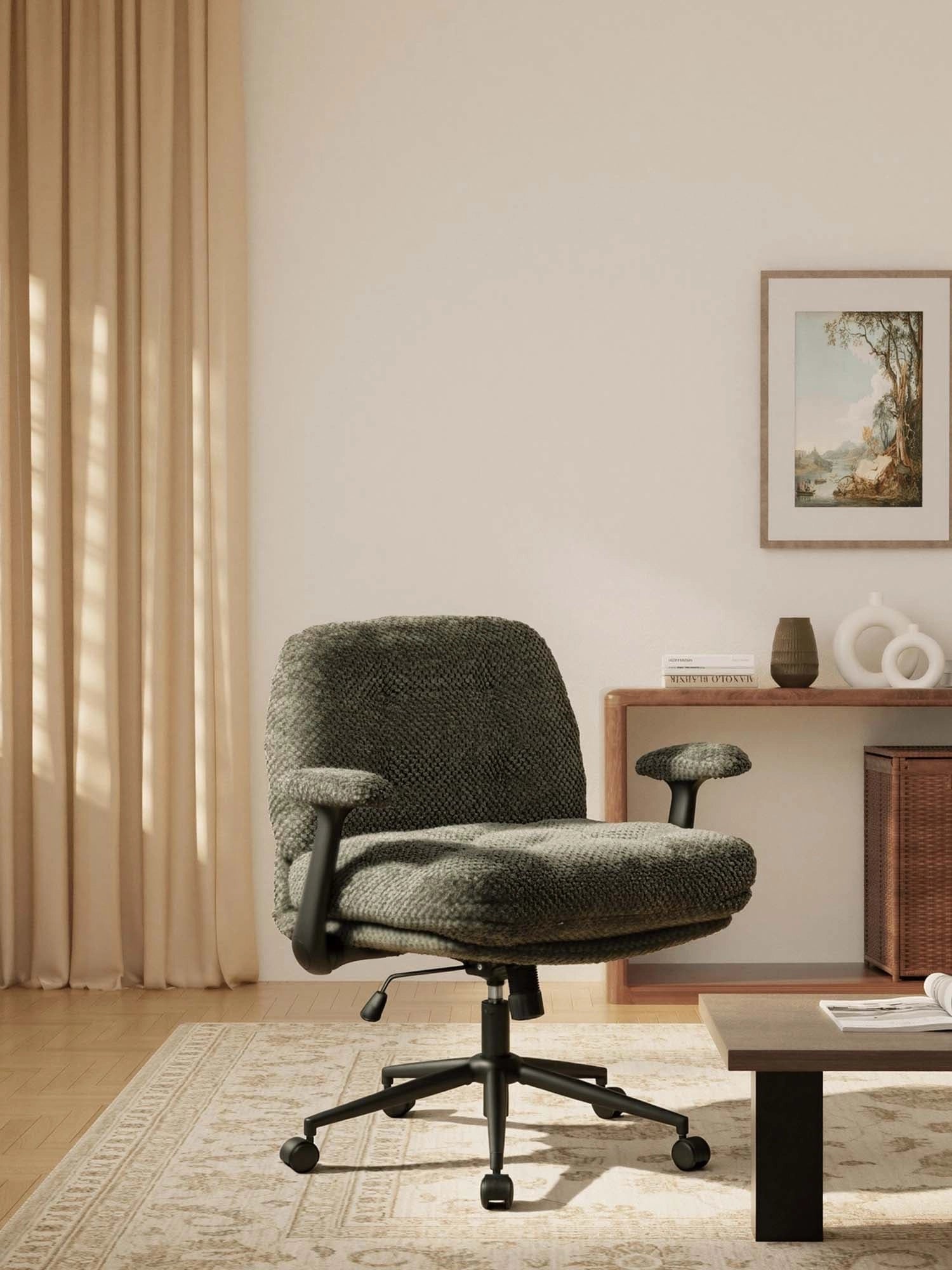 P5 Criss Cross Stuhl mit Extra-Breitem Sitz und Klappbaren Armlehnen